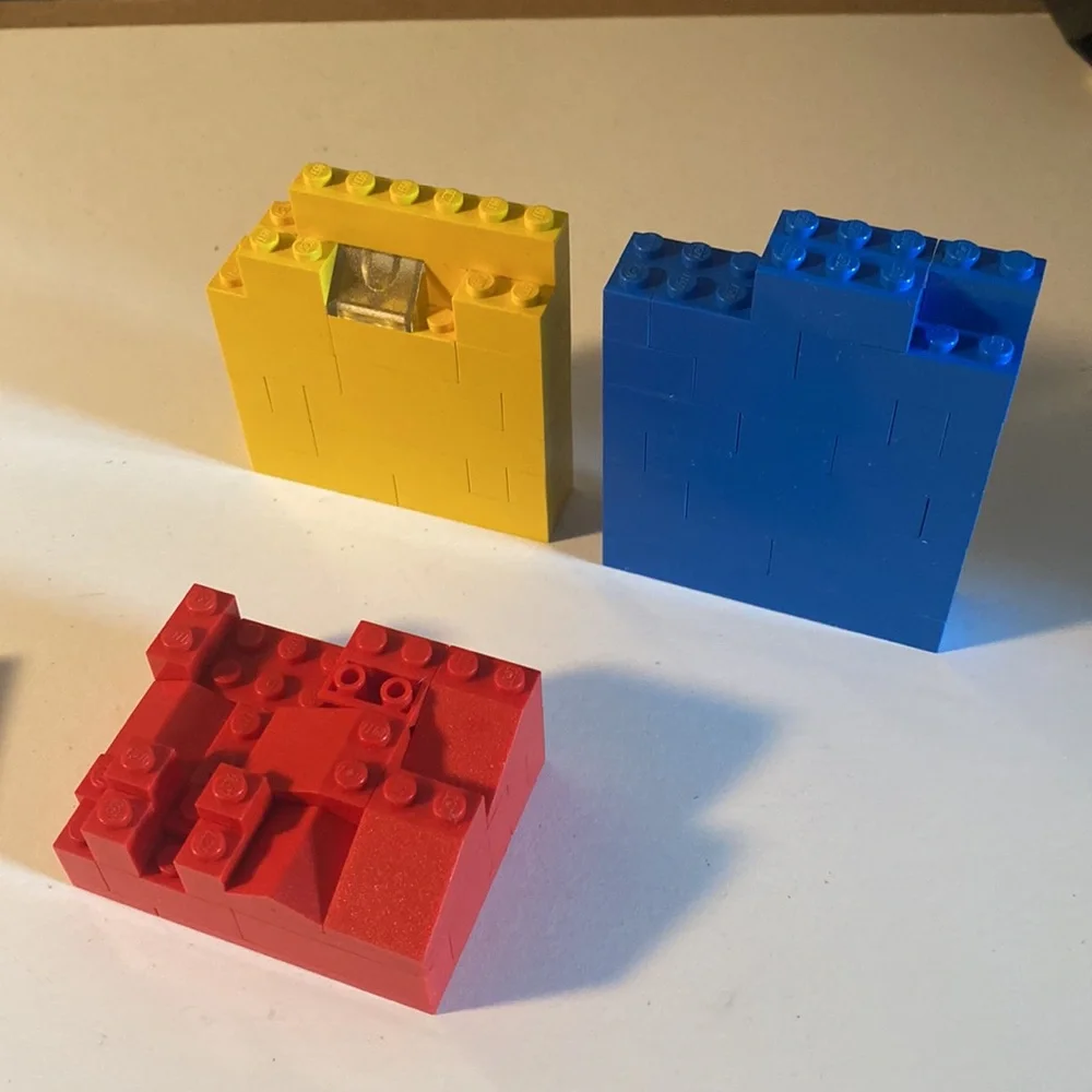 Legos. Vintage. Good Condition. - Picture 4 of 6